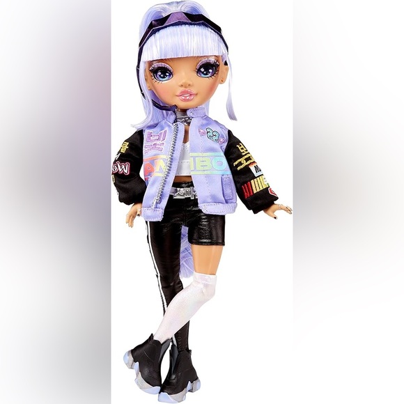 Rainbow High doll, Tessa Park, discontinued - Picture 1 of 3